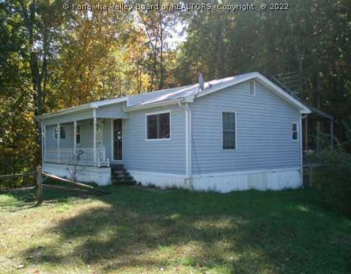 251 West Union Road Clendenin, WV 25045 - Photo 1 of 8 Exterior Front.