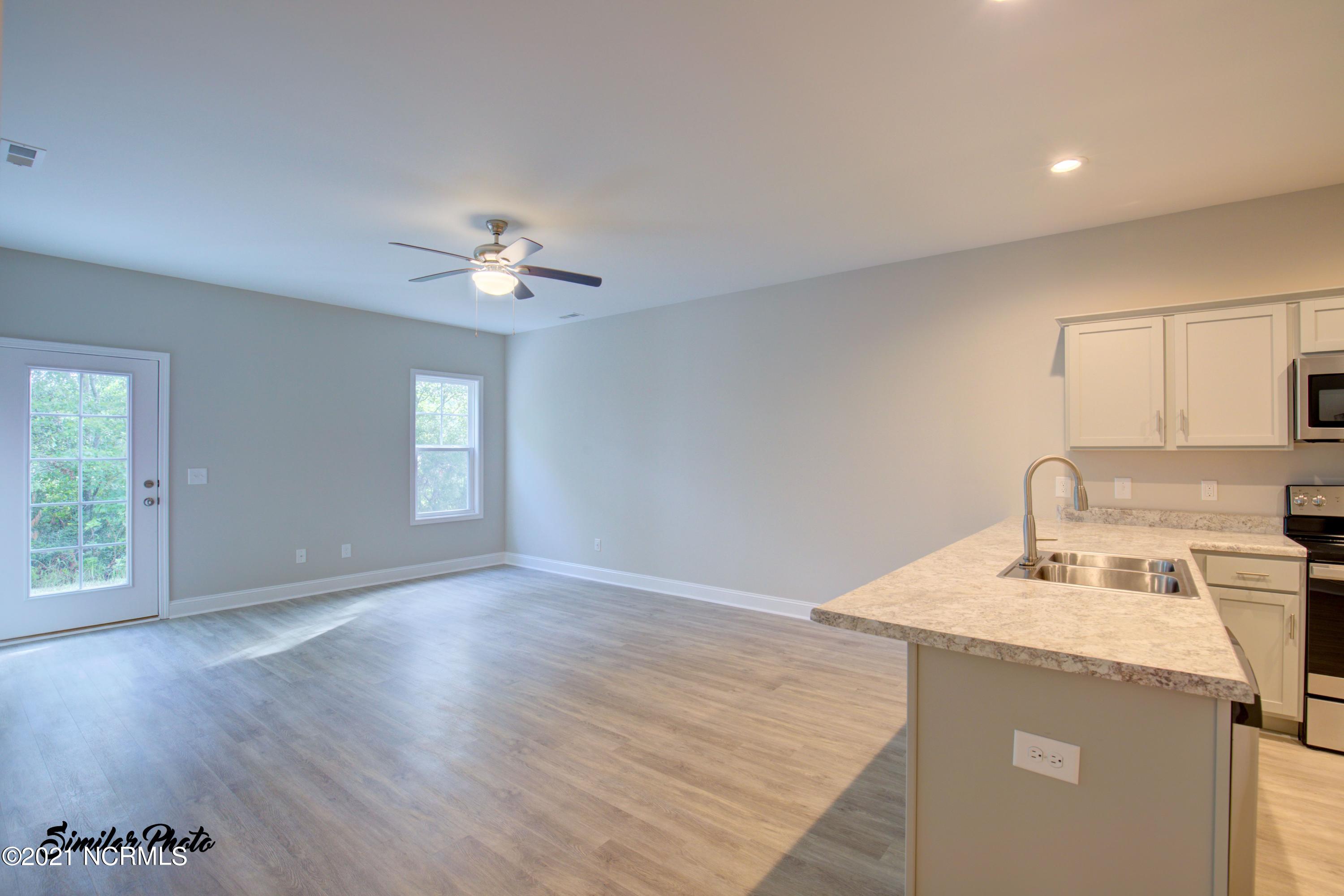 428 Guppy Loop Road Sneads Ferry, NC 28460 - Photo 4 of 24 3 - Living (end)