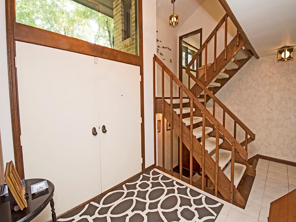 127 Riding Trail Lane Pittsburgh, PA 15215 - Photo 14 of 25 Gallery Image 14
