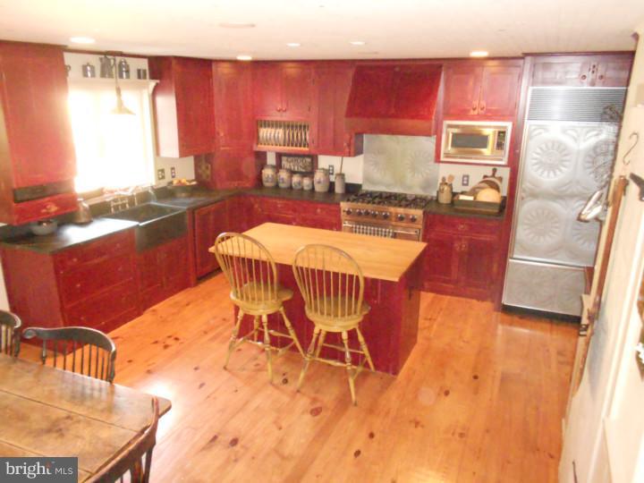 3 Oak Ridge Lane Sewell, NJ 08080 - Photo 4 of 23 Kitchen
