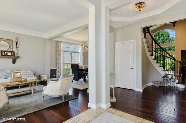 115 Bridle Path Lane Fox River Grove, IL 60021 - Photo 2 of 32