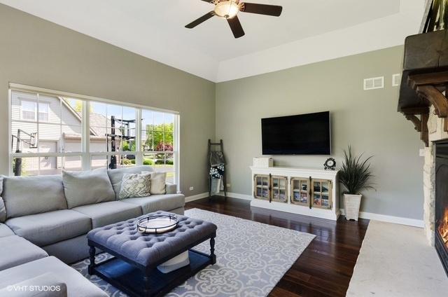 115 Bridle Path Lane Fox River Grove, IL 60021 - Photo 18 of 32