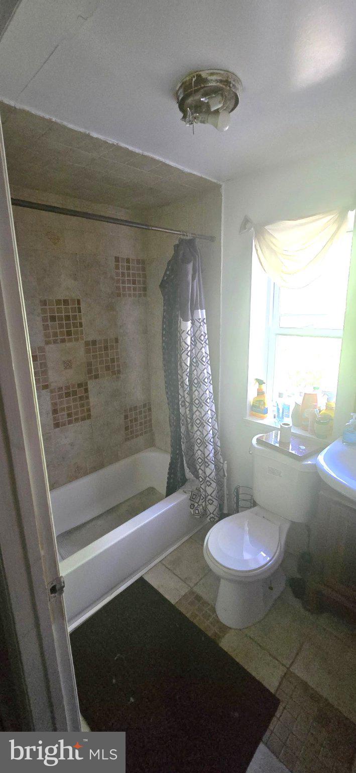 3012 Tuckahoe Road Camden, NJ 08104 - Photo 8 of 10