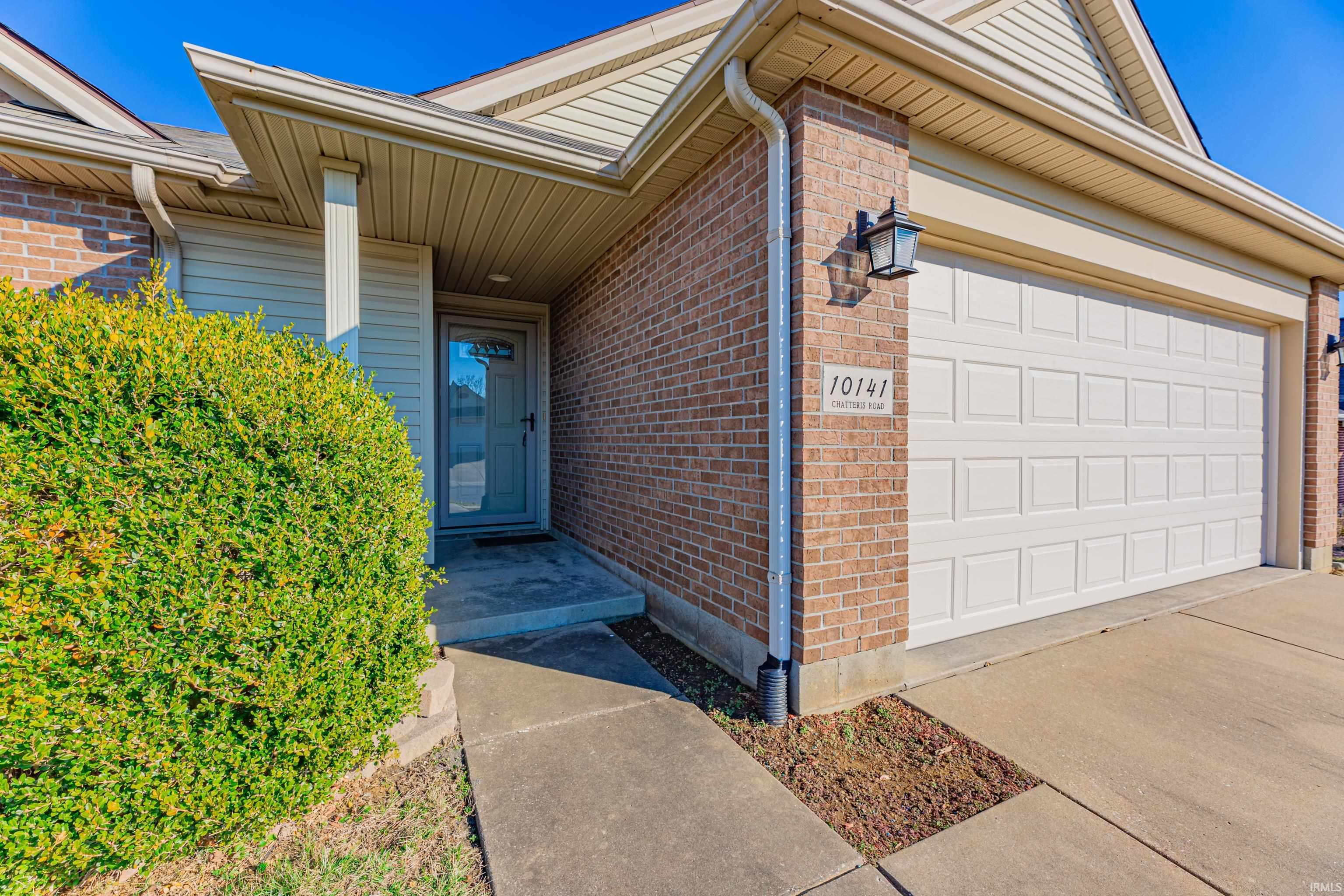 10141 Chatteris Road Evansville, IN 47725 - Photo 3 of 31