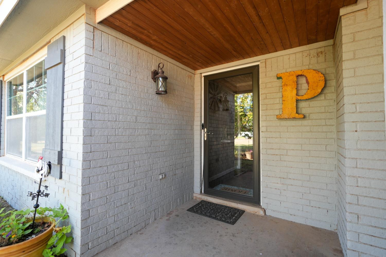 914 Robin Road Levelland, TX 79336 - Photo 3 of 36 Photo 3