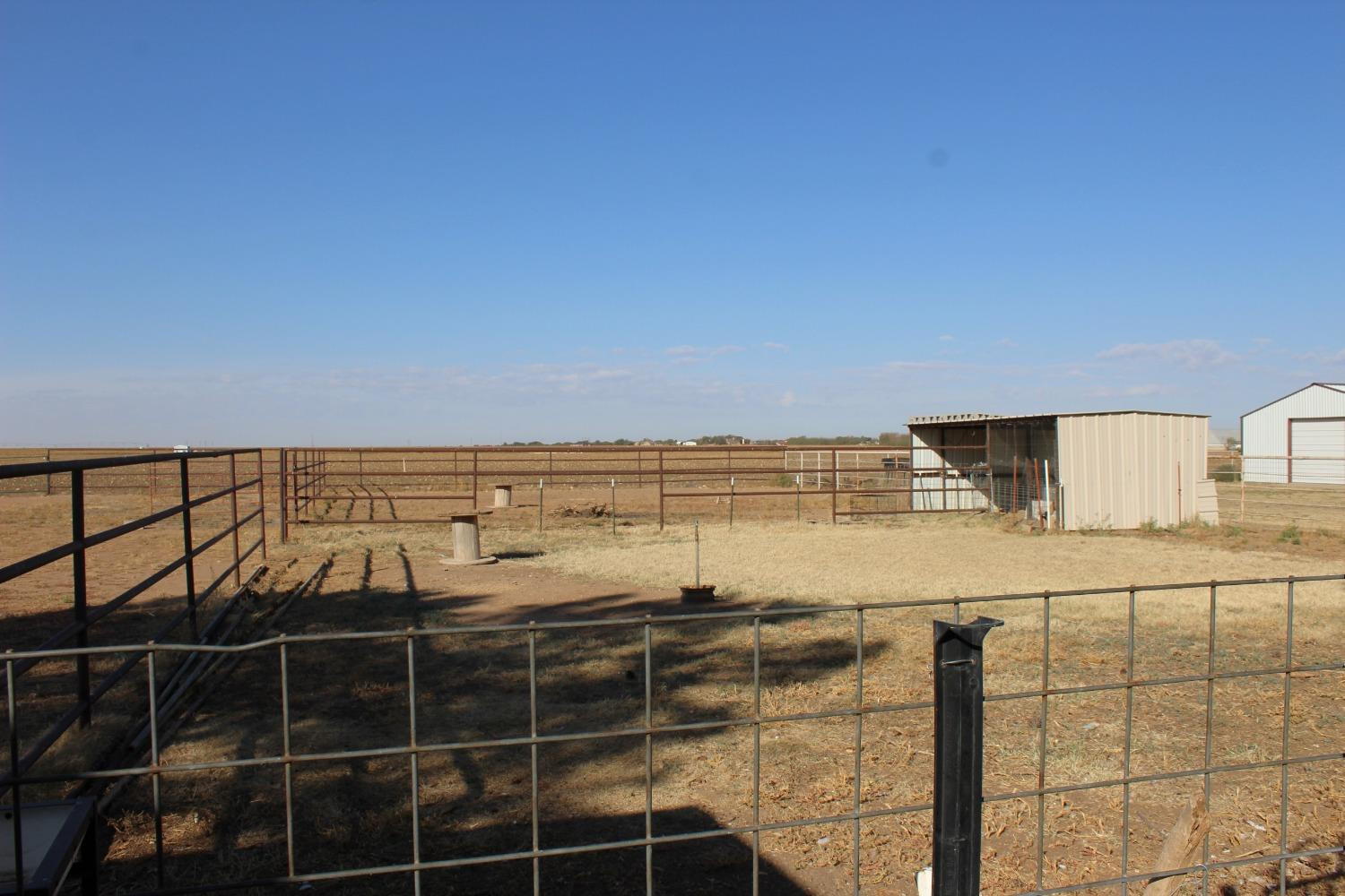 914 Robin Road Levelland, TX 79336 - Photo 34 of 36 Photo 34