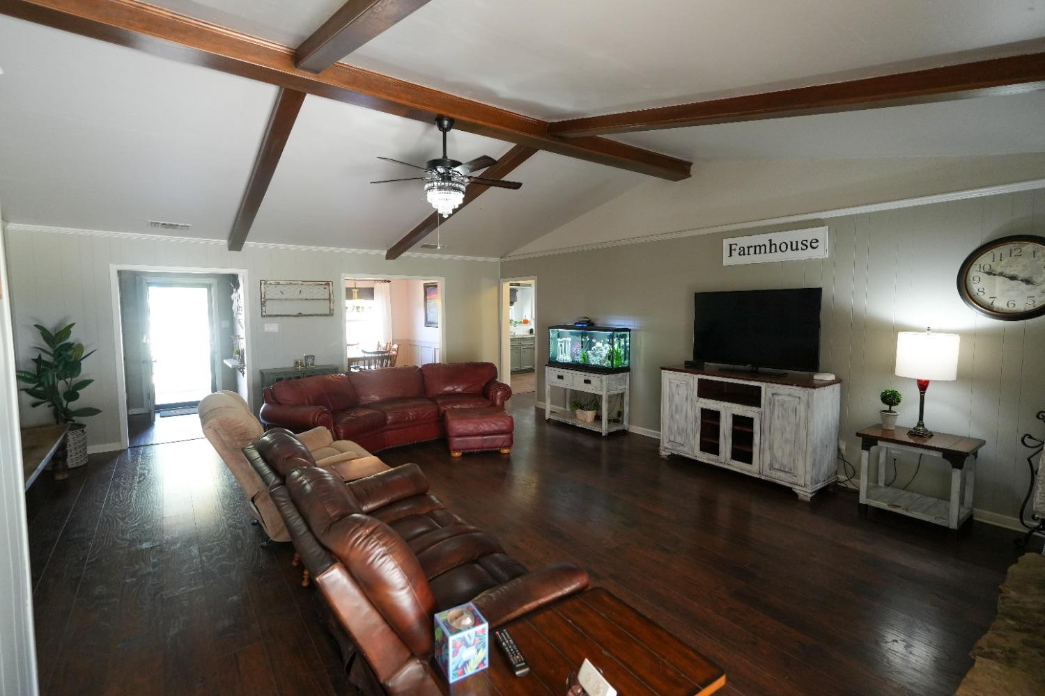 914 Robin Road Levelland, TX 79336 - Photo 5 of 36 Photo 5