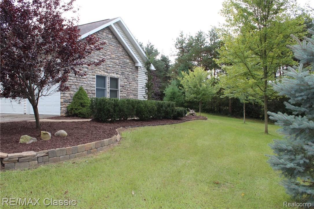 8571 Bishop Road Brighton, MI 48116 - Photo 1 of 26 IMG_6067.JPG