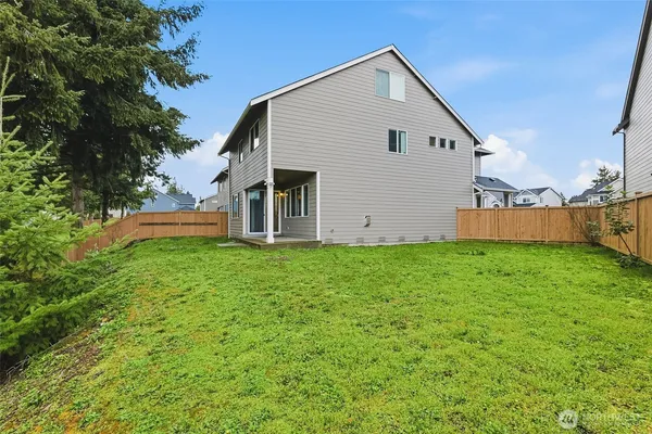 $624,999 | 18128 38th Ave Court East, Tacoma, WA 98446