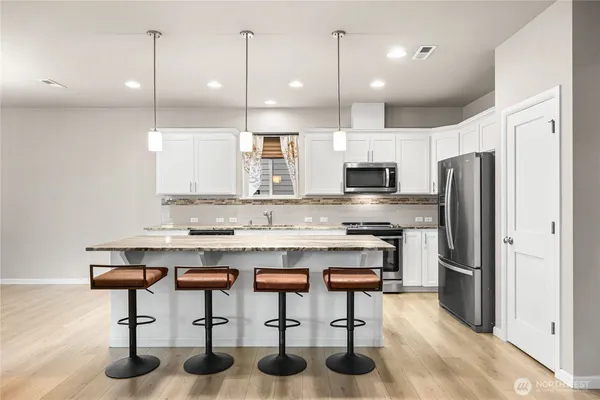$624,999 | 18128 38th Ave Court East, Tacoma, WA 98446