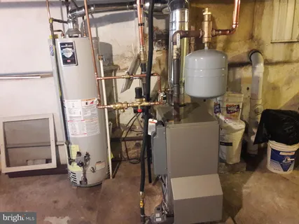 $220,000 | 1150 Queen Street, Pottstown, PA 19464