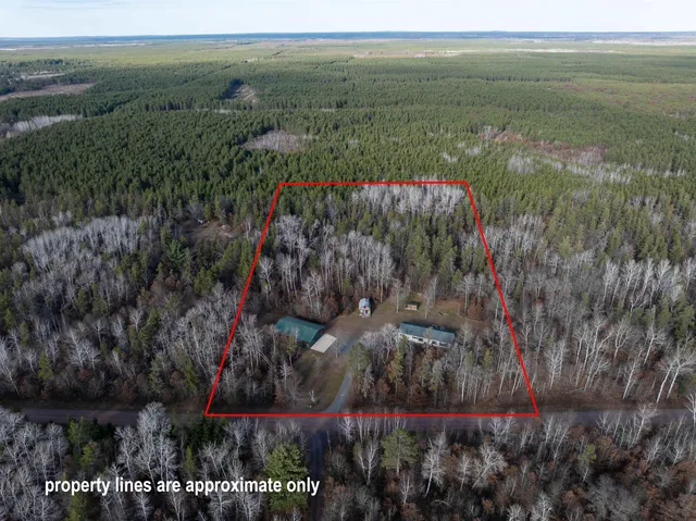 $314,900 | 12497 Zee Bee Drive, Gordon, WI 54838