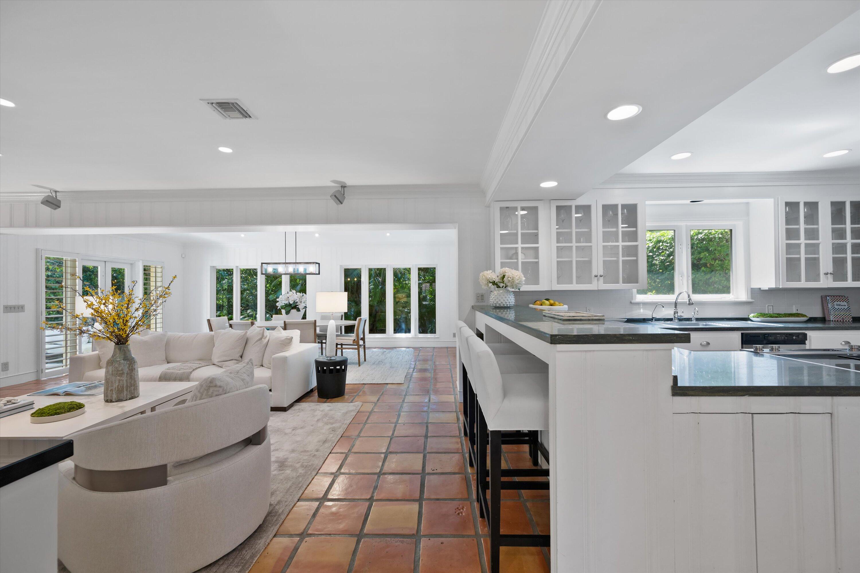 274 Monterey Road Palm Beach, FL 33480 - Photo 15 of 53 274 Monterey Rd