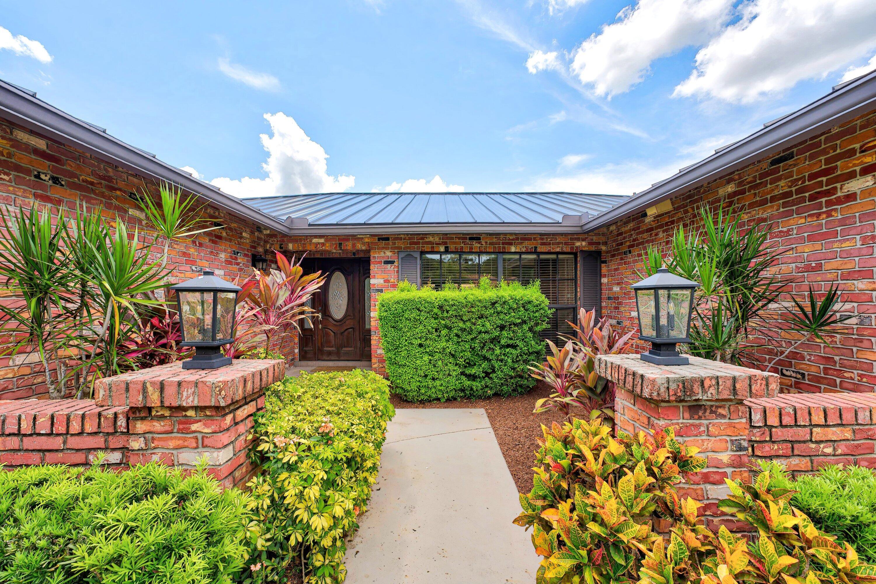 21155 Shady Vista Lane Boca Raton, FL 33428 - Photo 4 of 47 006-21155ShadyVistaLane-BocaRaton-FL-334