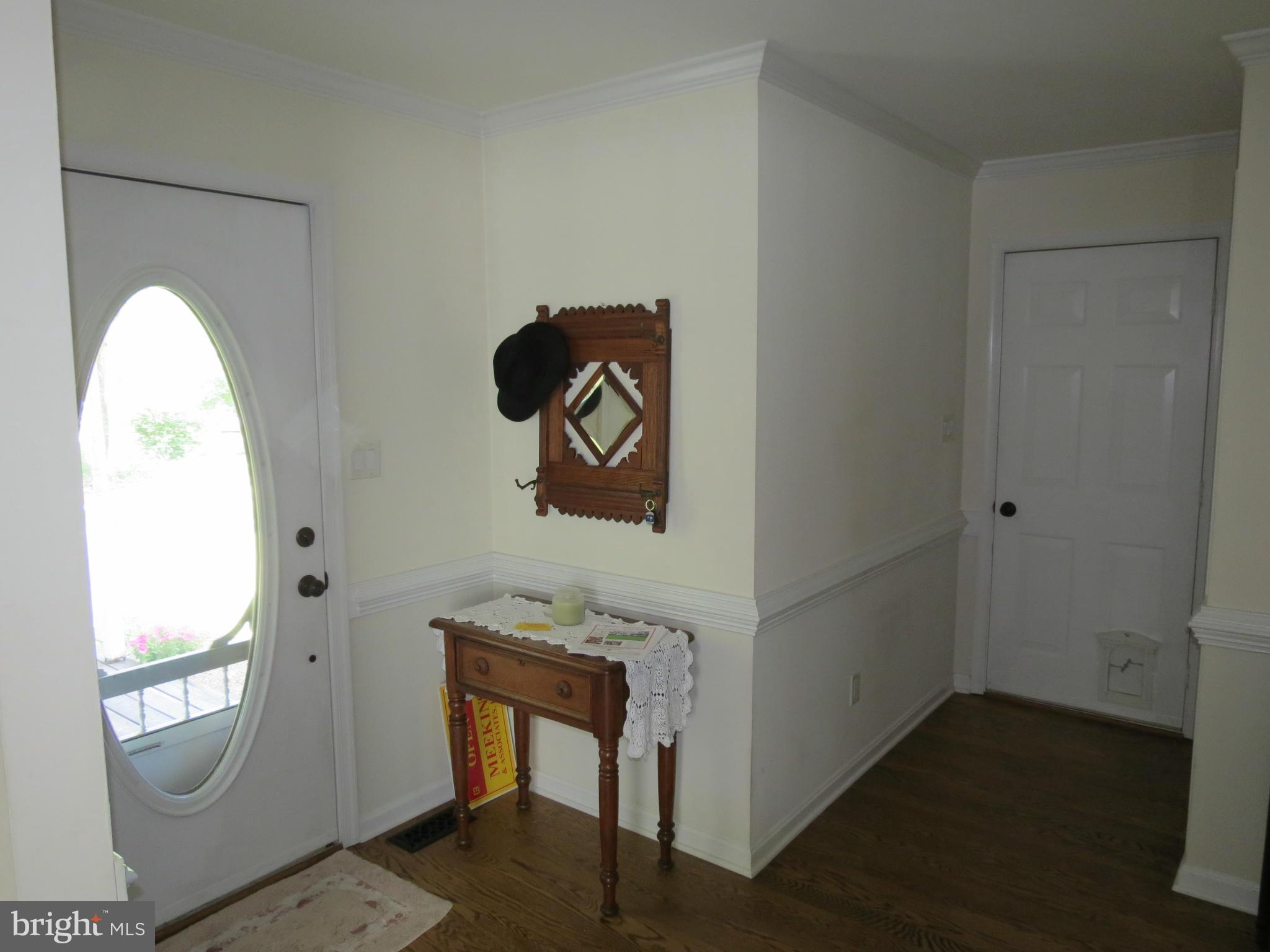 6028 Pilgrims Rest Road Broad Run, VA 20137 - Photo 6 of 29 Foyer