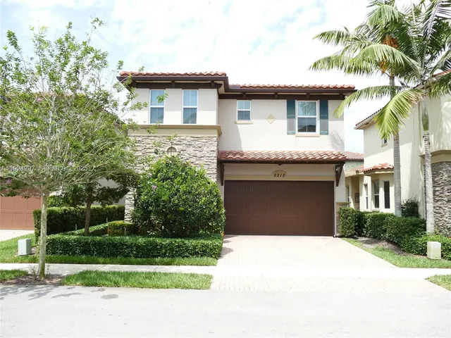 $4,500 | 5215 Golden Eagle Terrace, Davie, FL 33314