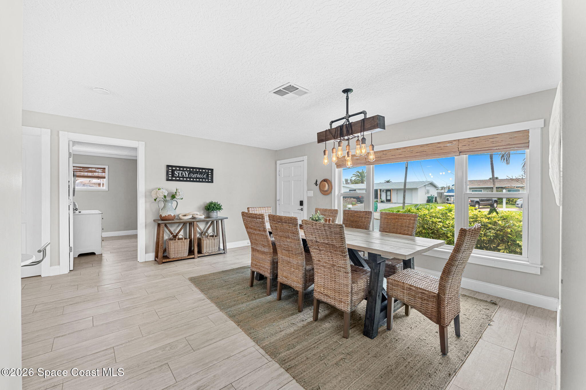 108 Deleon Road Cocoa Beach, FL 32931 - Photo 4 of 49 DSC01940-HDR