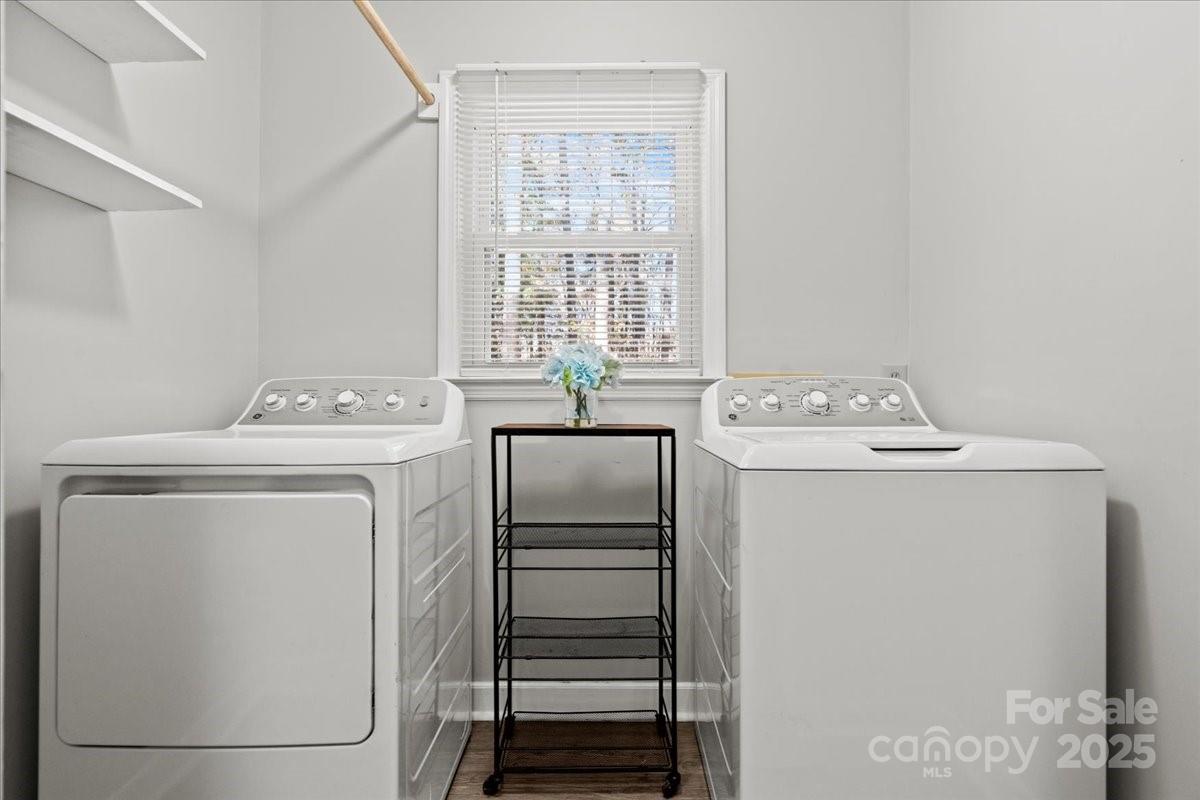 305 Virginia Avenue Cheraw, SC 29520 - Photo 26 of 48 a utility room with dryer and washer
