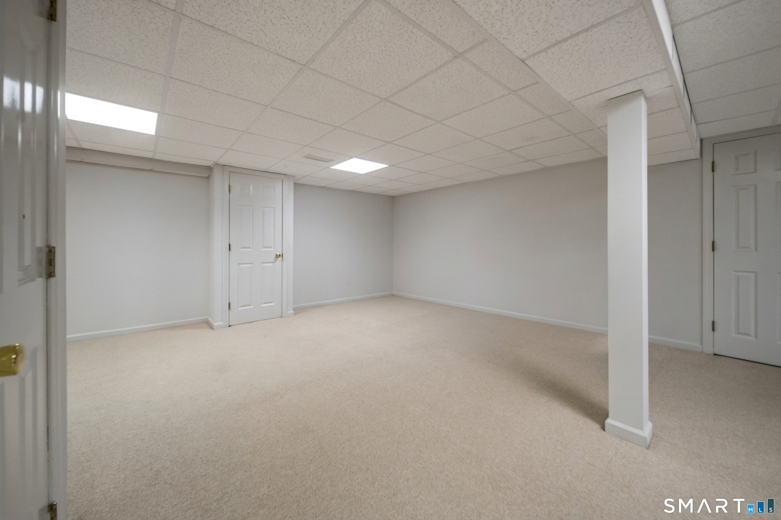11 Kachina Way Madison, CT 06443 - Photo 35 of 40 a view of an empty room and entryway