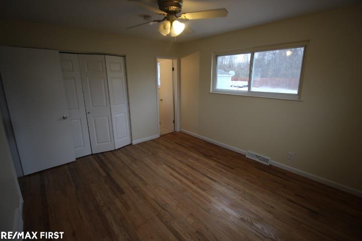 2889 Frembes Road Waterford, MI 48329 - Photo 7 of 10 50005782-6.JPG