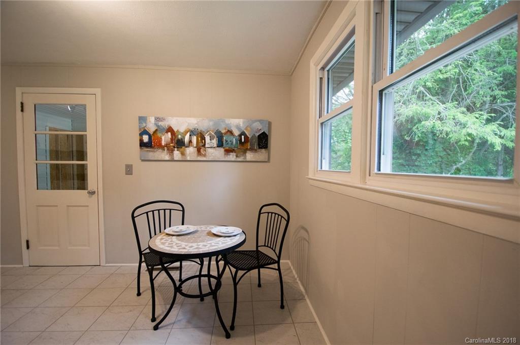 8 Fair Oaks Road Arden, NC 28704 - Photo 7 of 19 Gallery Image 7