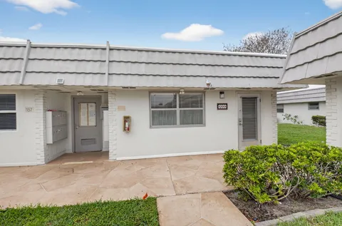 $75,000 | 158 Valencia Drive, Delray Beach, FL 33446