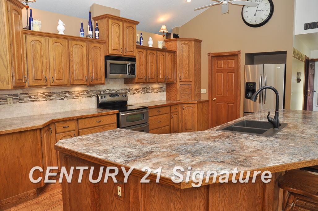 11790 Geddes Road Saginaw, MI 48609 - Photo 3 of 28 Gallery Image 3