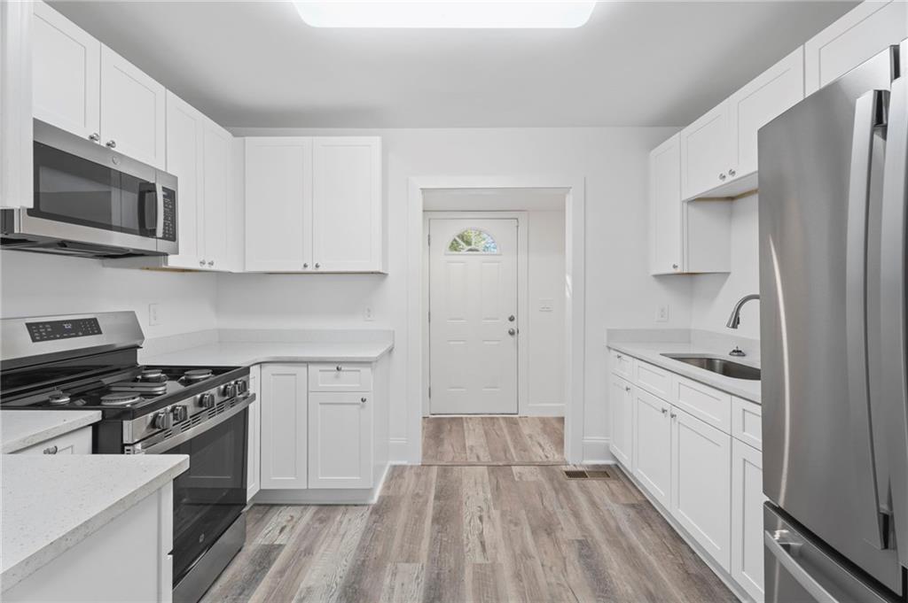 1847 Sylvan Road Southwest Atlanta, GA 30310 - Photo 5 of 27