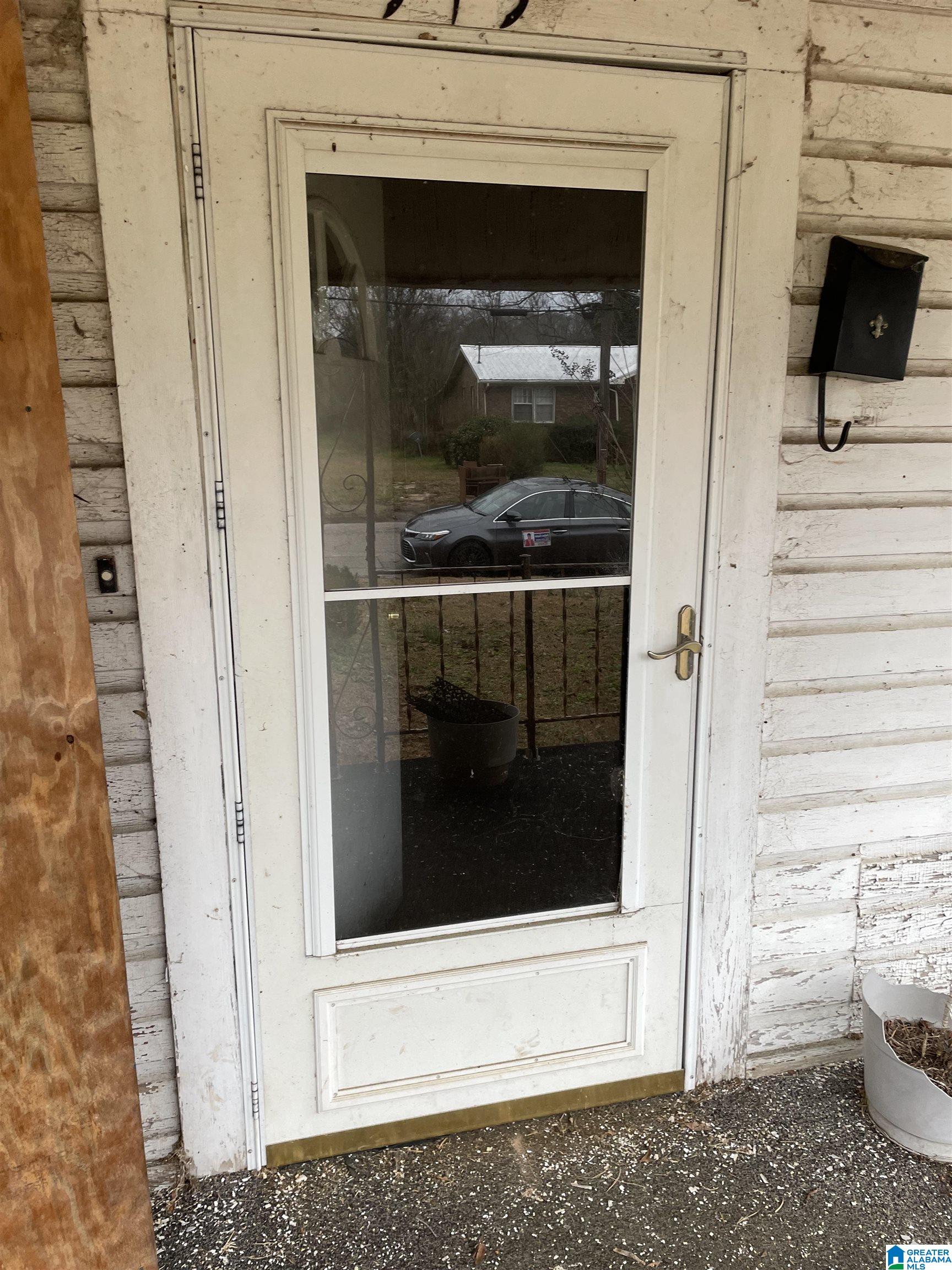 919 12th Street Anniston, AL 36201 - Photo 2 of 17