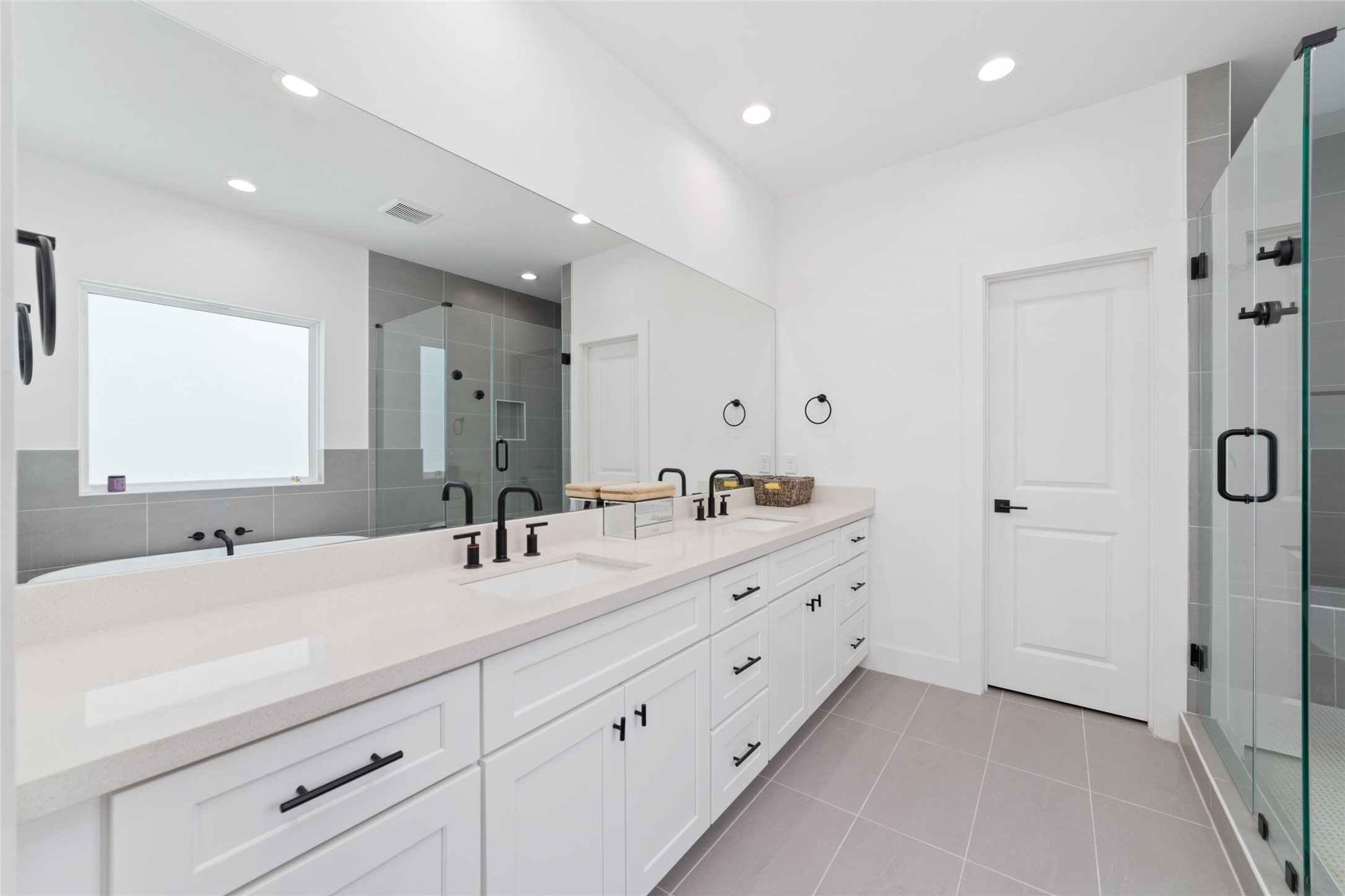 3444 Bolin Road Houston, TX 77092 - Photo 17 of 28