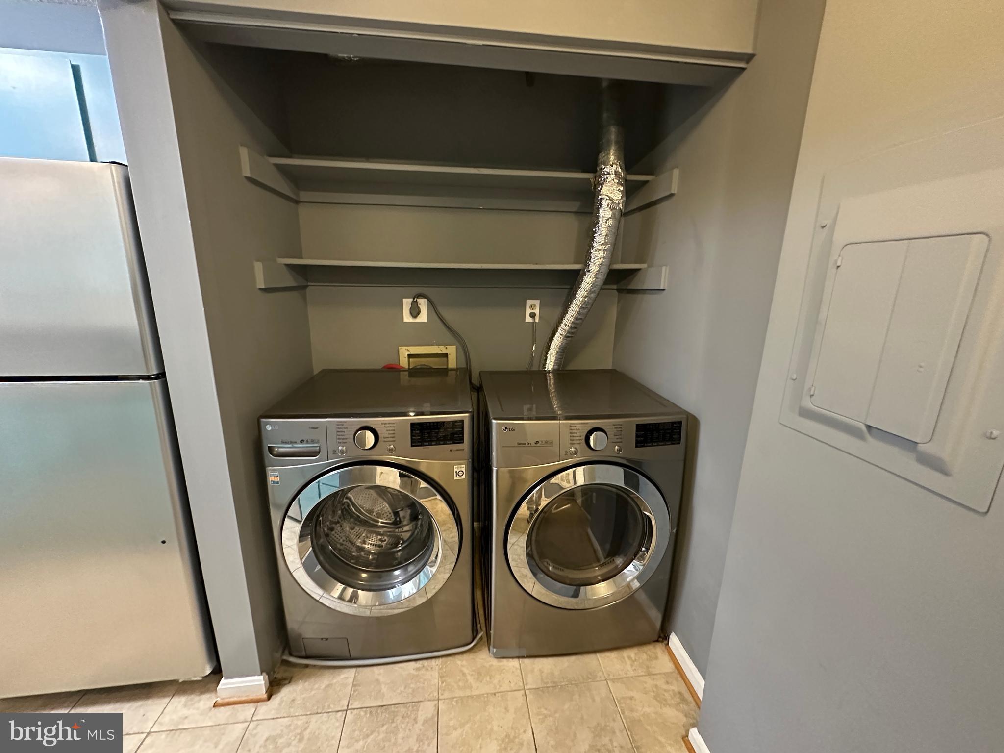 12907 Churchill Ridge Circle, Unit 7 Germantown, MD 20874 - Photo 23 of 26 Large Washer/Dryer