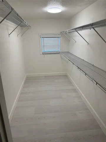 $2,800 | 909 36th Street, West Palm Beach, FL 33407