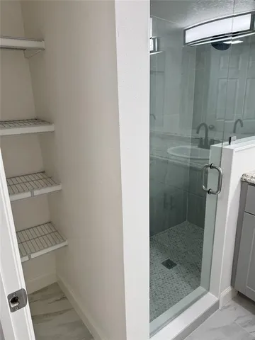 $2,800 | 909 36th Street, West Palm Beach, FL 33407