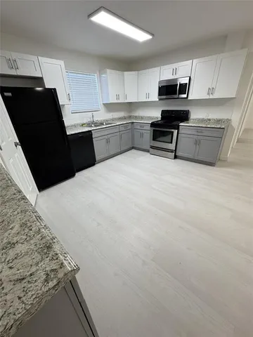 $2,800 | 909 36th Street, West Palm Beach, FL 33407