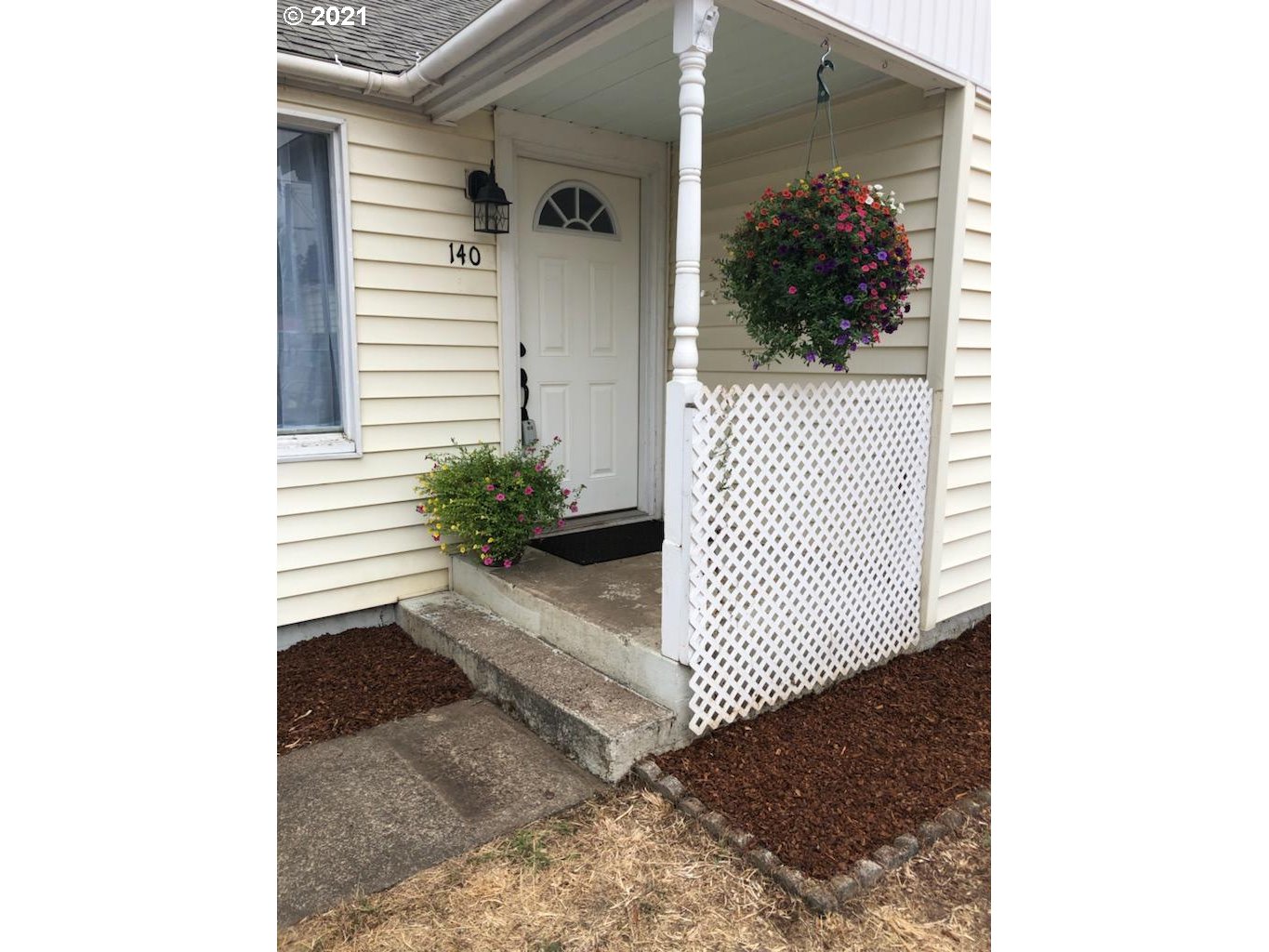 140 South 51st Street Springfield, OR 97478 - Photo 2 of 22