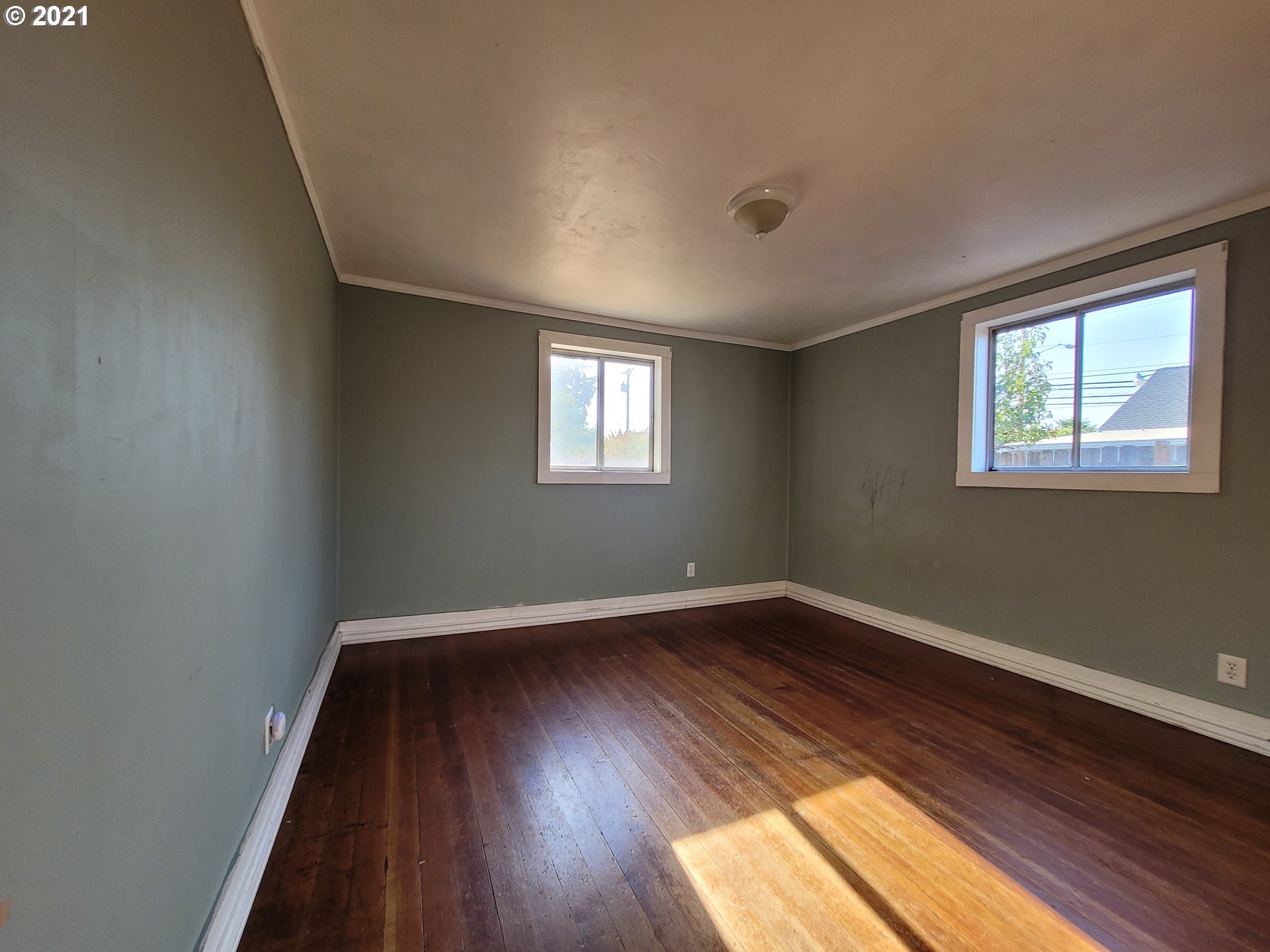 140 South 51st Street Springfield, OR 97478 - Photo 10 of 22
