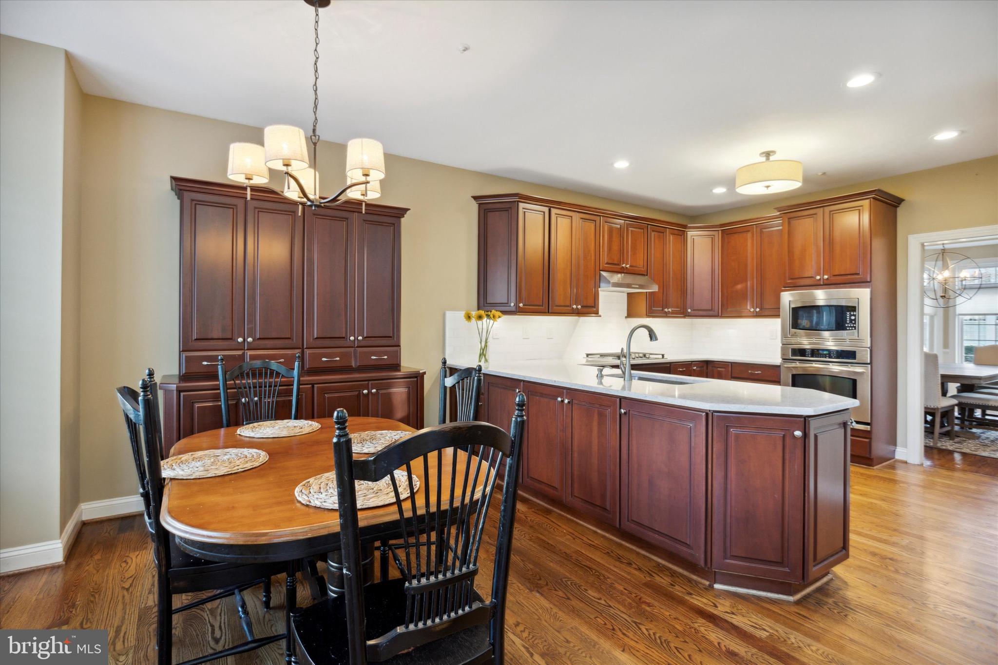 19 Ridgeview Road Newtown Square, PA 19073 - Photo 19 of 52 Breakfast Area with additional built-in cabinetry