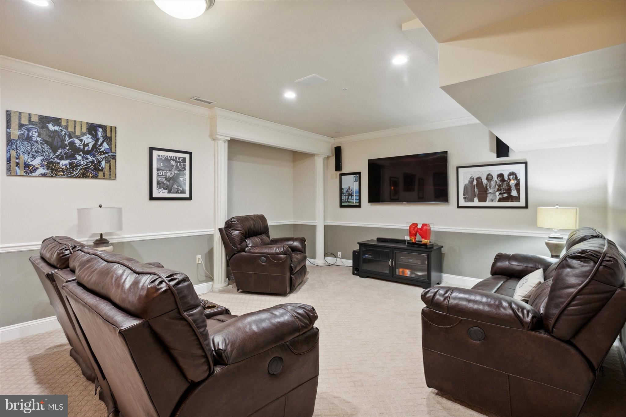 19 Ridgeview Road Newtown Square, PA 19073 - Photo 39 of 52 Second family room with recessed lighting