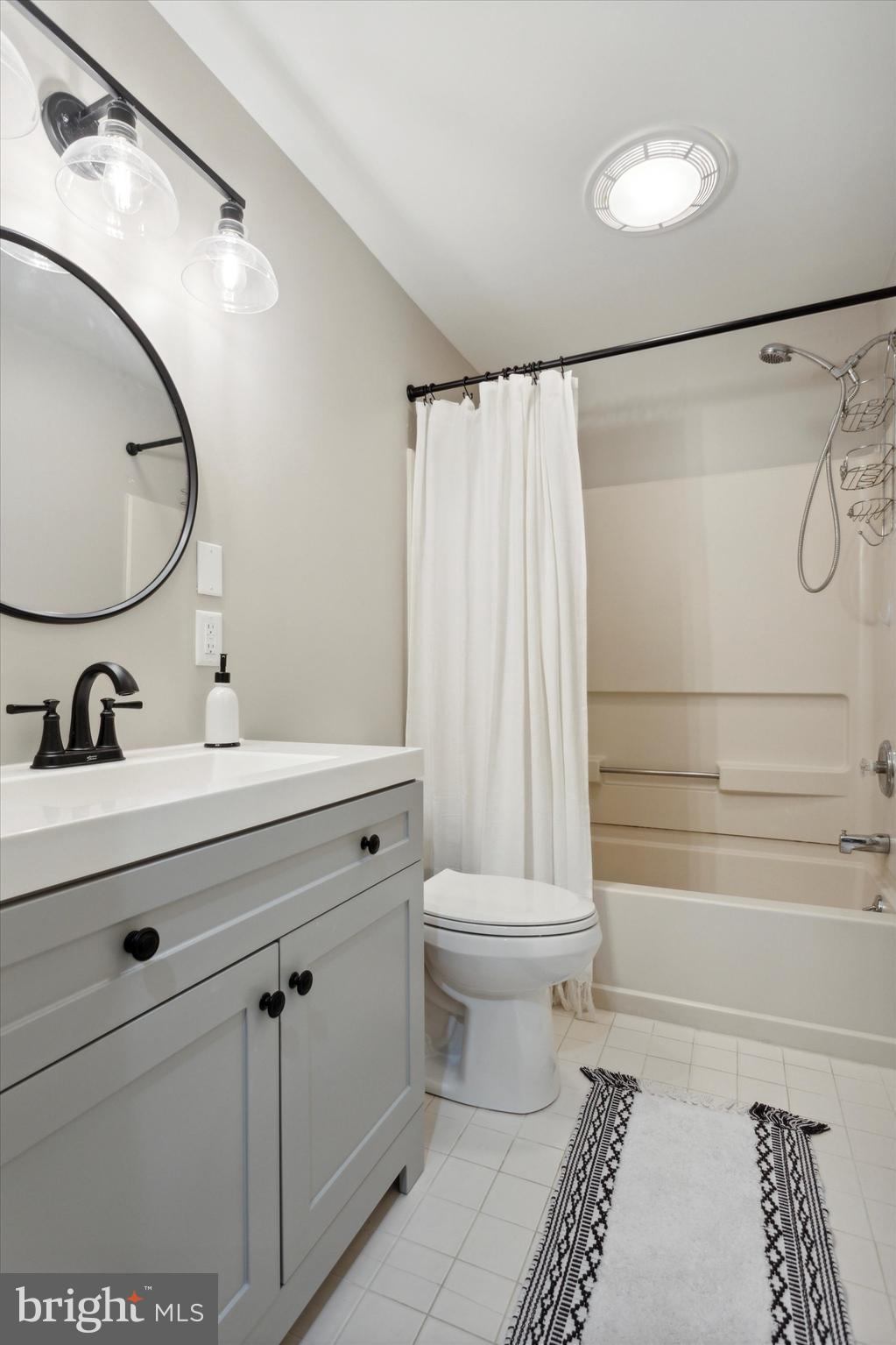 19 Ridgeview Road Newtown Square, PA 19073 - Photo 45 of 52 Lower level full bathroom