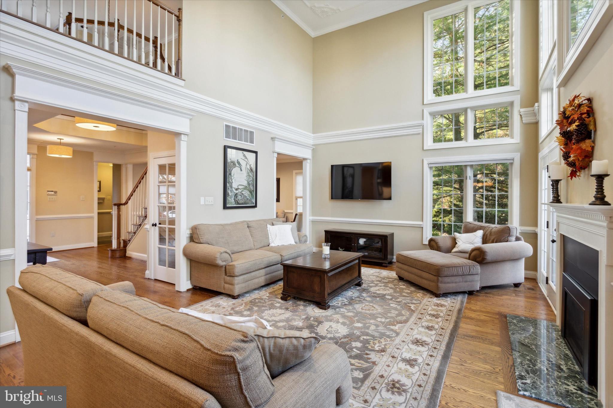 19 Ridgeview Road Newtown Square, PA 19073 - Photo 9 of 52 Sunny great room with walls of windows