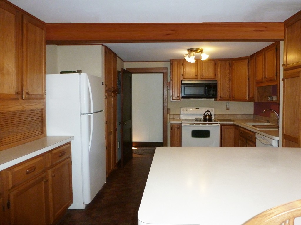 1138 Glendale Road Wilbraham, MA 01095 - Photo 12 of 30 Gallery Image 12