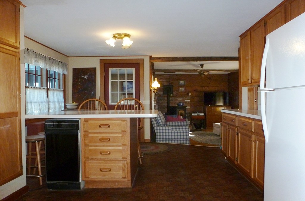 1138 Glendale Road Wilbraham, MA 01095 - Photo 8 of 30 Gallery Image 8
