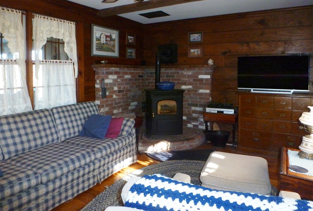 1138 Glendale Road Wilbraham, MA 01095 - Photo 10 of 30 Gallery Image 10