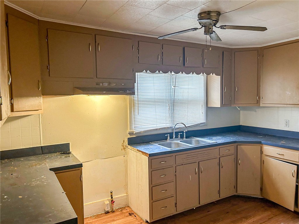 1640 East Lawrence Street Decatur, IL 62521 - Photo 4 of 11
