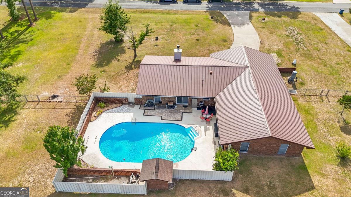 132 Pleasant Way Jesup, GA 31545 - Photo 4 of 47
