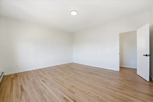 $2,800 | 212 Seaview Avenue, Unit 2, Jersey City, NJ 07305