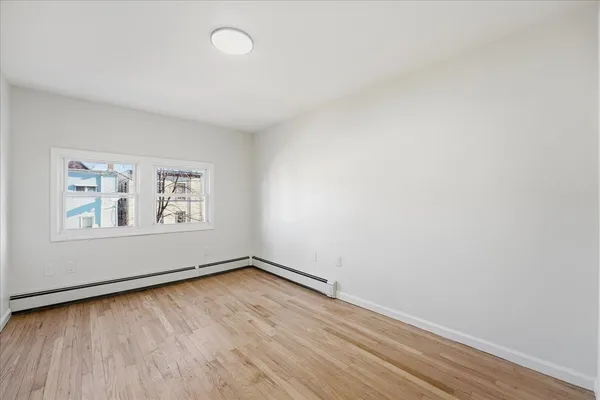 $2,800 | 212 Seaview Avenue, Unit 2, Jersey City, NJ 07305
