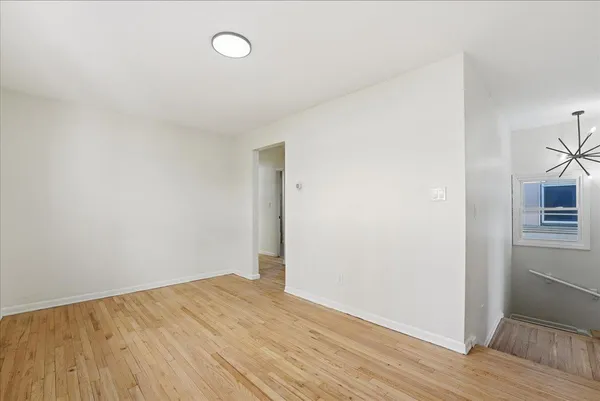 $2,800 | 212 Seaview Avenue, Unit 2, Jersey City, NJ 07305