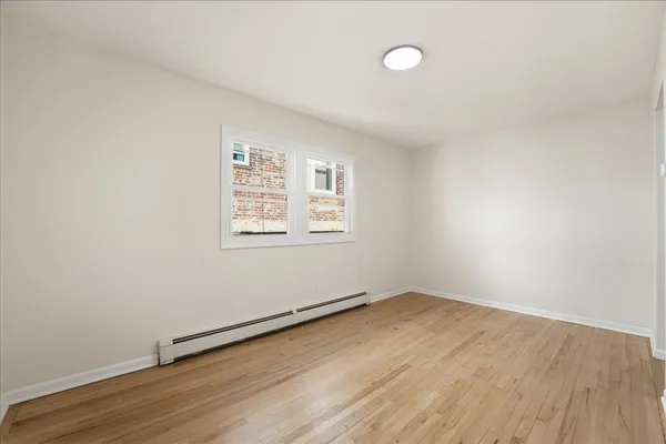 $2,800 | 212 Seaview Avenue, Unit 2, Jersey City, NJ 07305