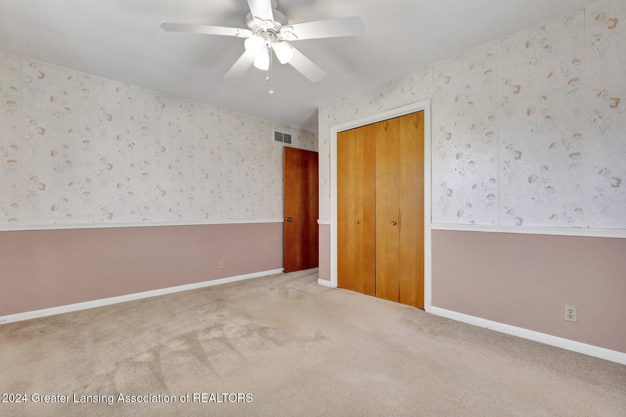 3412 Springbrook Lane Lansing, MI 48917 - Photo 14 of 35 21-web-or-mls-Open Ended Media-21